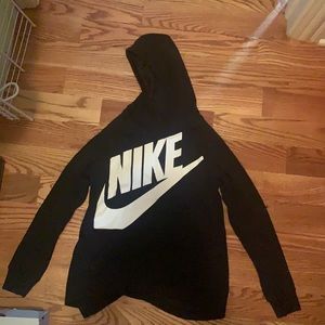 Women’s Nike Pullover Hoodie